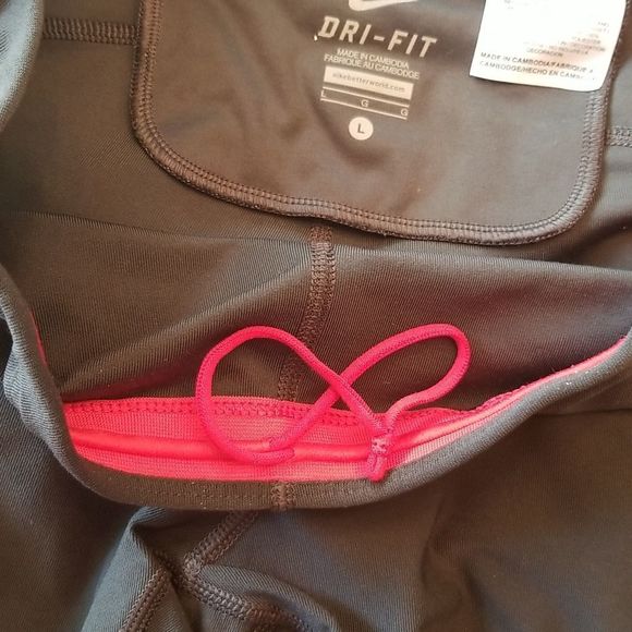 Nike Dri Fit Epic Lux Crop Capri Size Large Gray/Pink Running - Picture 13 of 14